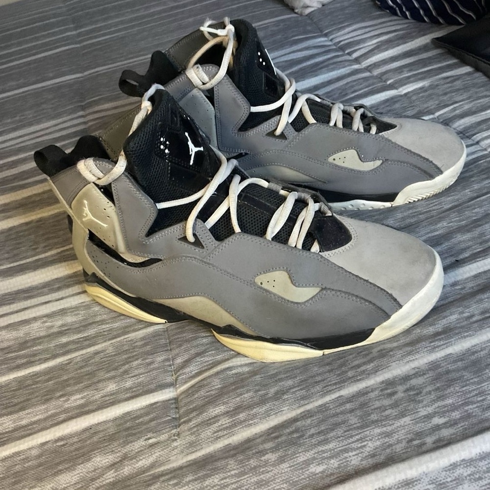 True Flight Jordan Size 11